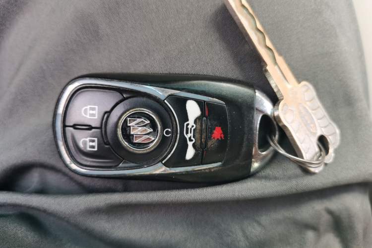 Used Buick GL8 2020 Land Business Class 652T Luxury Model Vehicle Key