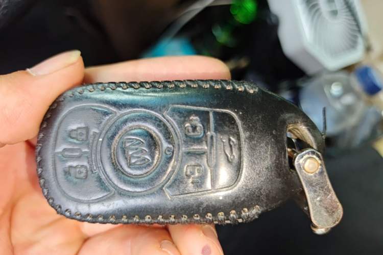 Used Buick GL8 2020 ES Land Cruiser 653T Luxury Edition Vehicle Key