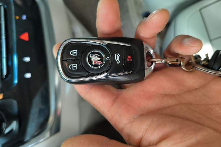 Used Buick GL8 2020 Land Business Class 652T Luxury Model Vehicle Key