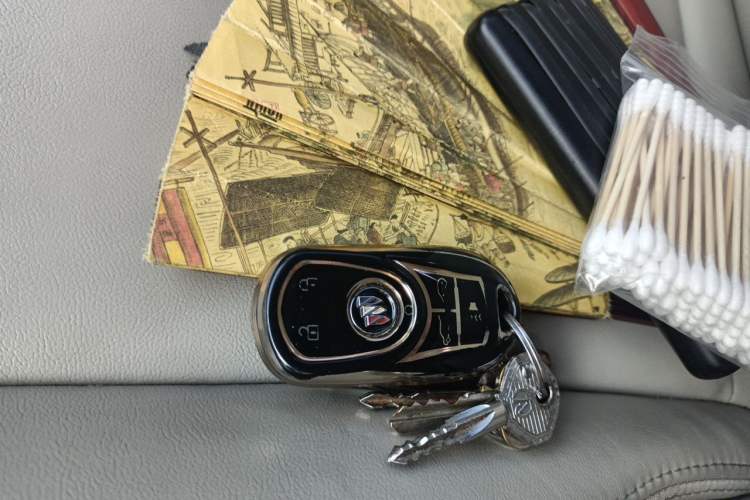 Used Buick GL8 2020 Land Business Class 652T Luxury Model Vehicle Key
