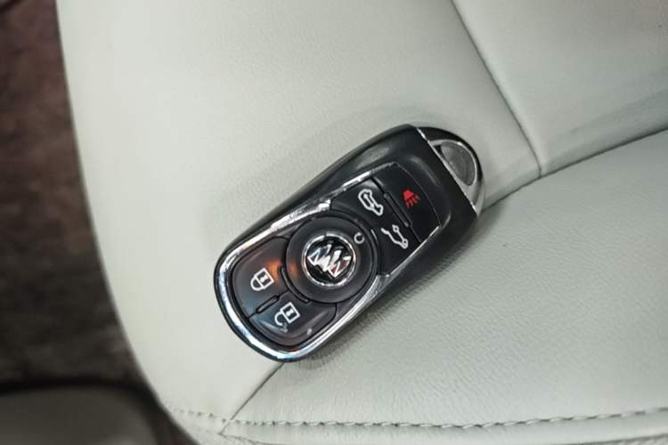 Used Buick GL8 2020 Land Business Class 652T Premium Model Vehicle Key
