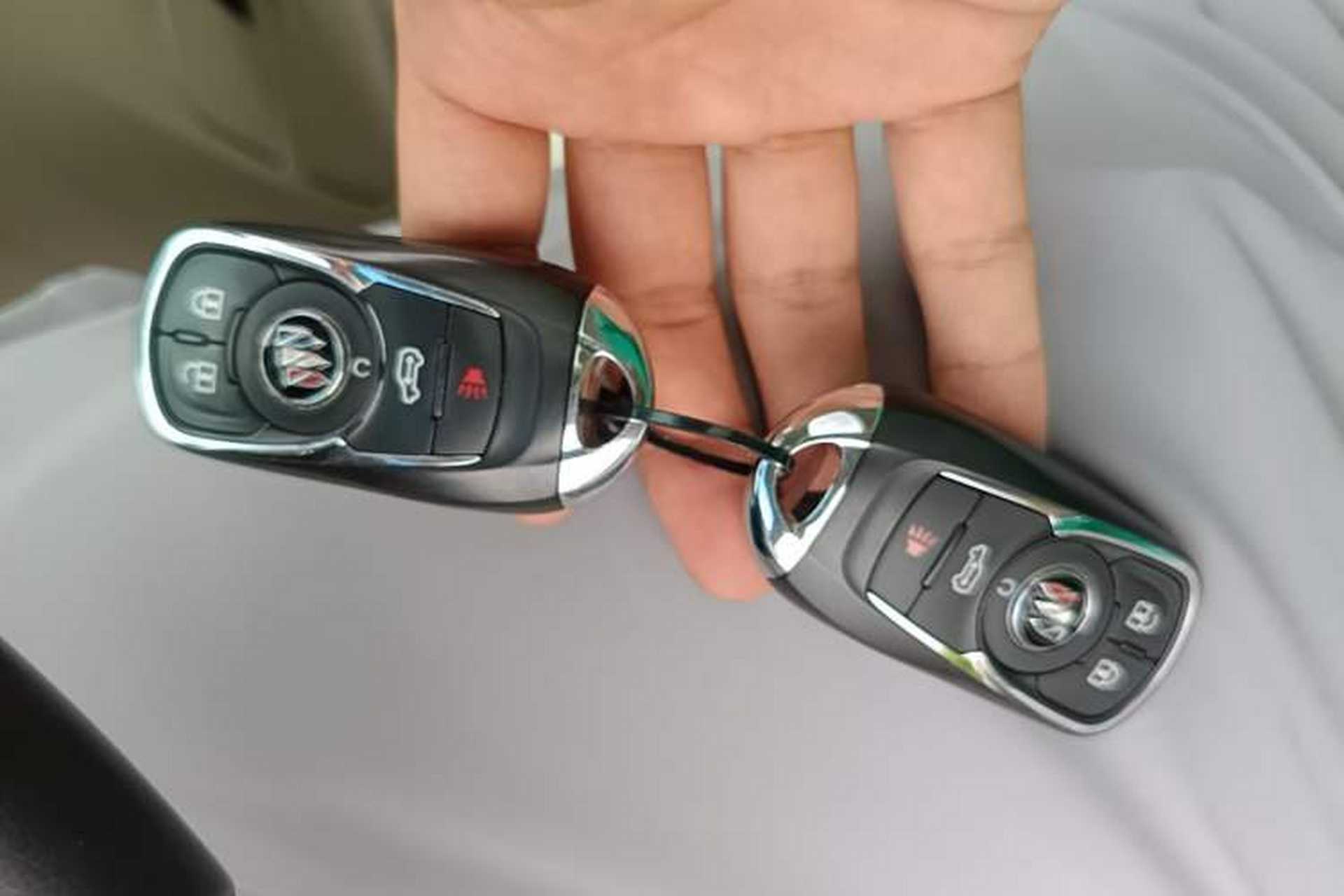 Used Buick GL8 2020 Land Business Class 652T Luxury Model Vehicle Key