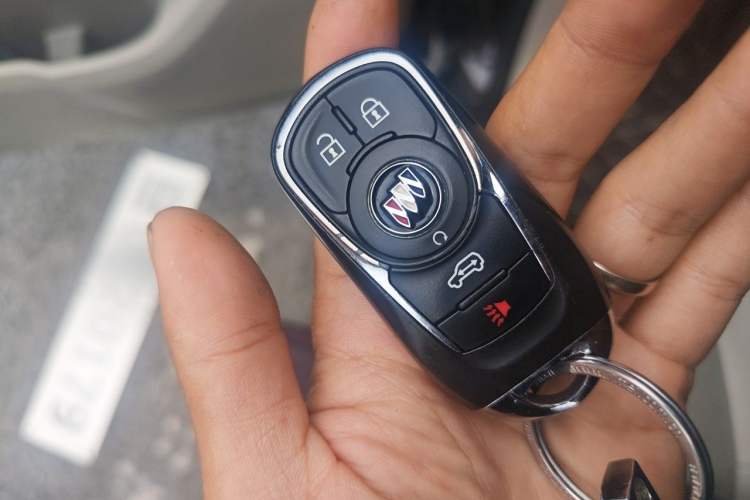 Used Buick GL8 2020 Land Business Class 652T Luxury Model Vehicle Key