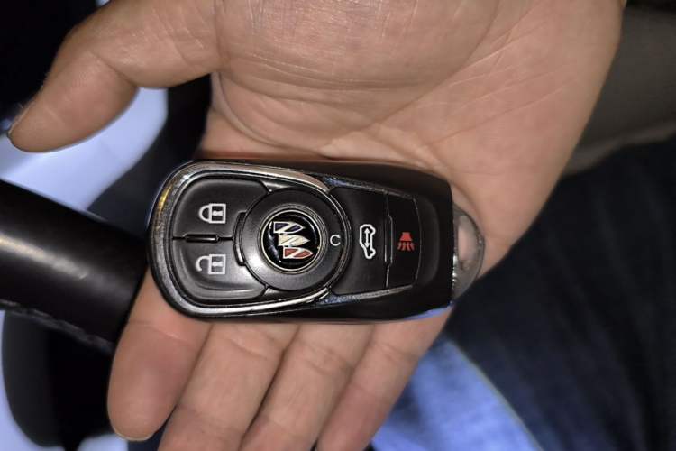 Used Buick GL8 2020 Land Business Class 652T Luxury Model Vehicle Key