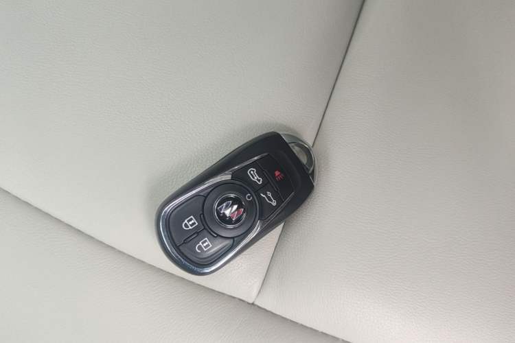 Used Buick GL8 2020 Land Business Class 652T Premium Model Vehicle Key