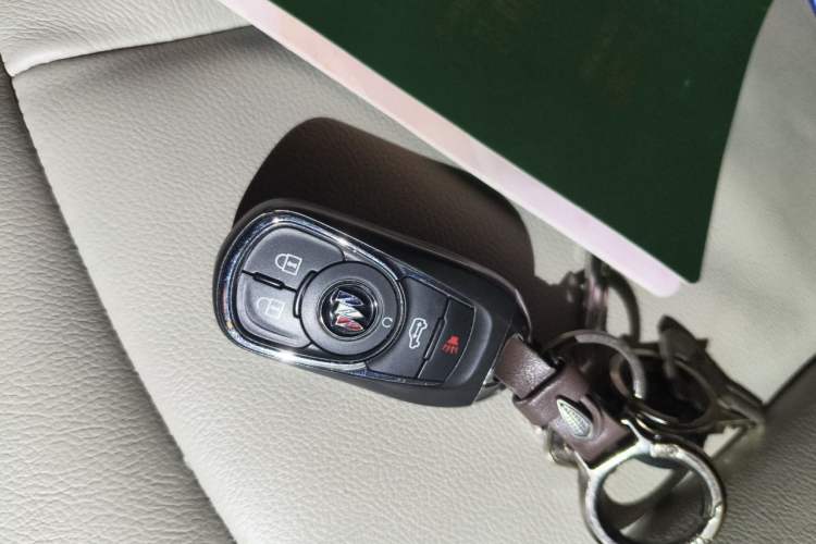 Used Buick GL8 2020 Land Business Class 652T Luxury Model Vehicle Key