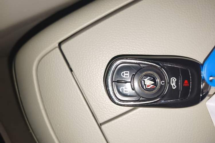 Used Buick GL8 2020 Land Business Class 652T Luxury Model Vehicle Key
