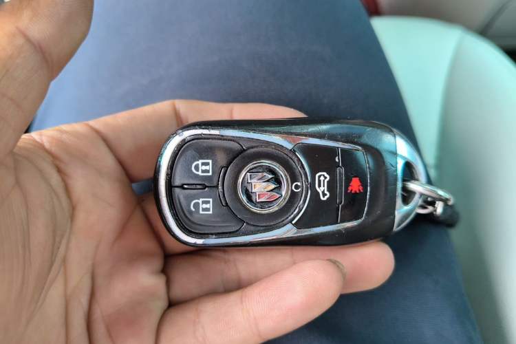 Used Buick GL8 2020 Land Business Class 652T Luxury Model Vehicle Key