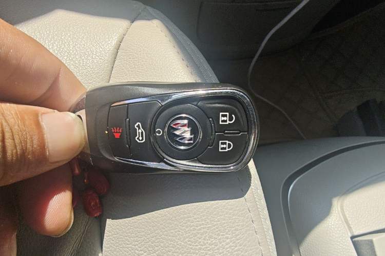Used Buick GL8 2020 Land Business Class 652T Luxury Model Vehicle Key