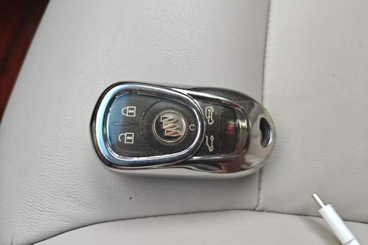 Used Buick GL8 2020 Land Business Class 652T Premium Model Vehicle Key
