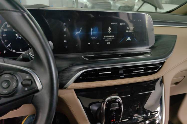 Used Buick GL8 2020 ES Land Cruiser 653T Flagship Model Audio And AC Panel