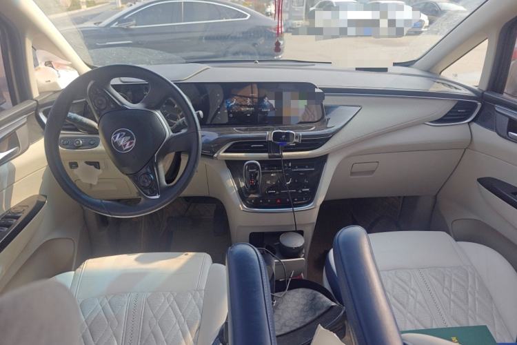 Used Buick GL8 2020 ES Land Cruiser 653T Comfort Edition Center Console