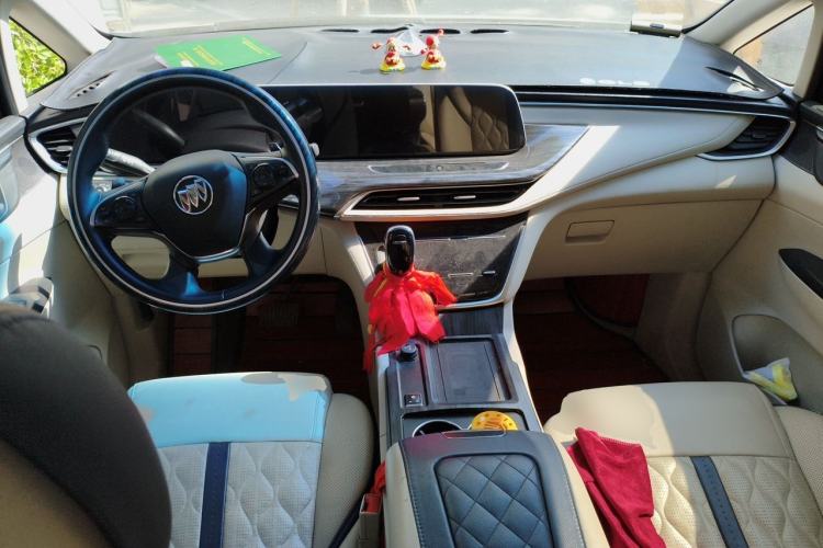 Used Buick GL8 2020 ES Land Cruiser 653T Comfort Edition Center Console