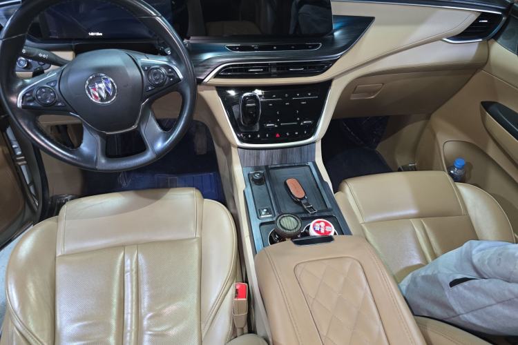 Used Buick GL8 2020 ES Land Cruiser 653T Luxury Model Center Console