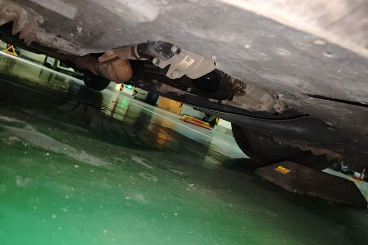 Used Buick GL8 2020 ES Land Cruiser 653T Luxury Edition Chassis Front