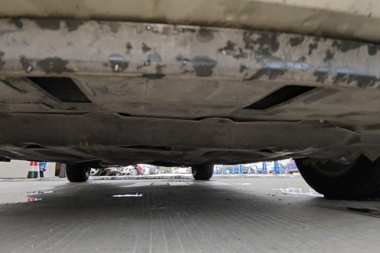 Used Buick GL8 2020 ES Land Cruiser 653T Luxury Model Chassis Front