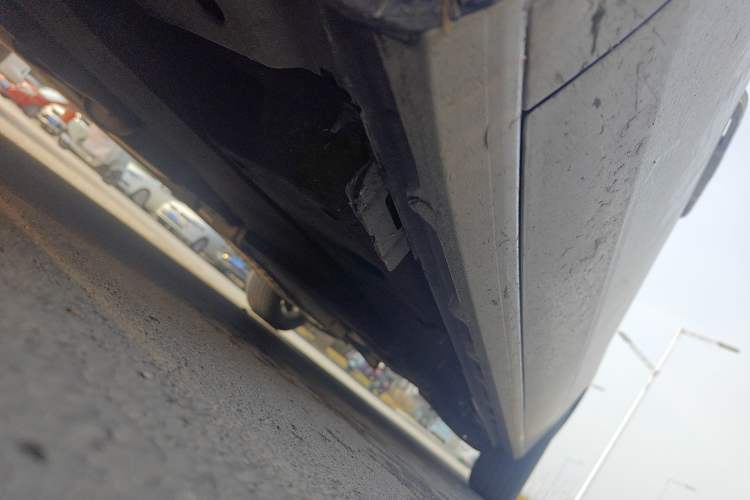 Used Buick GL8 2020 ES Land Cruiser 653T Comfort Edition Chassis Front Left