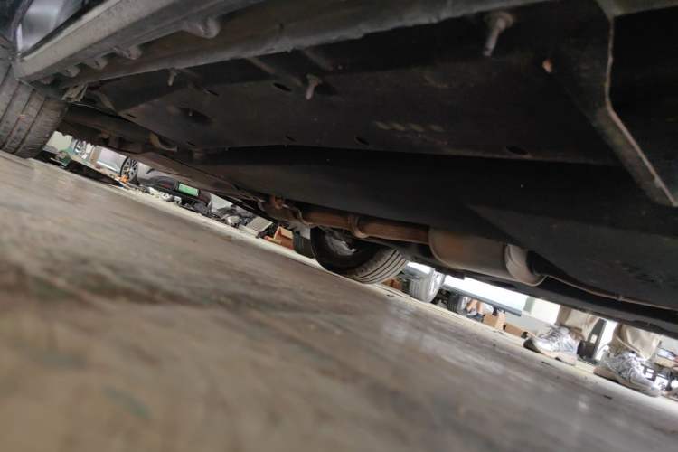 Used Buick GL8 2020 ES Land Cruiser 653T Flagship Model Chassis Front Left