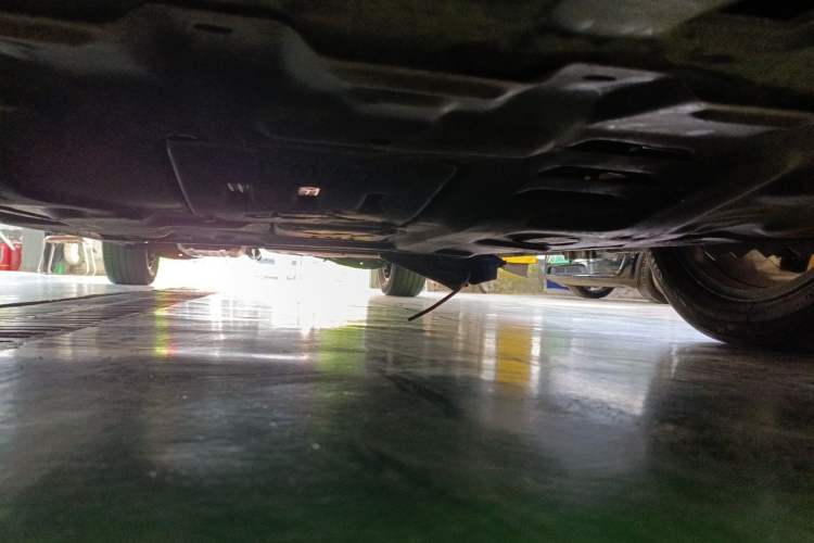 Used Buick GL8 2020 ES Land Cruiser 653T Luxury Model Chassis Front