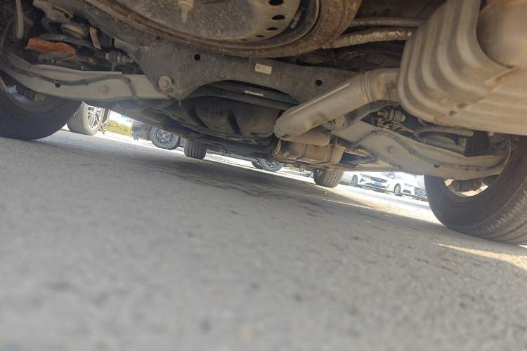 Used Buick GL8 2020 ES Land Cruiser 653T Comfort Edition Chassis Rear