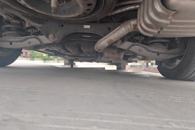 Used Buick GL8 2020 ES Land Cruiser 653T Flagship Model Chassis Rear