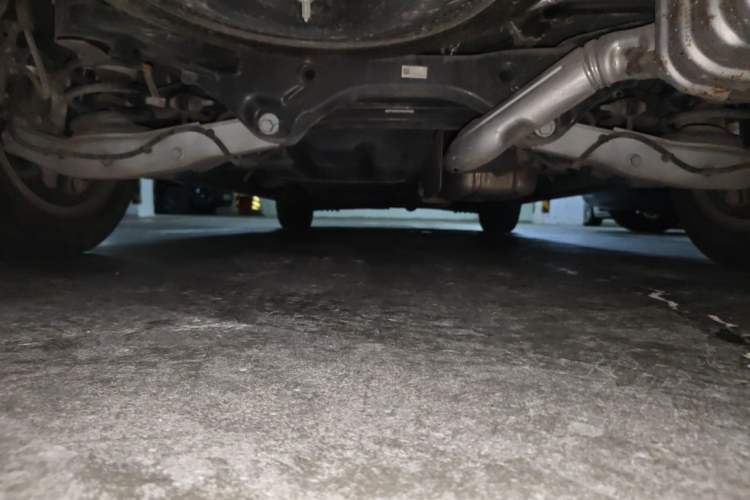 Used Buick GL8 2020 ES Land Cruiser 653T Luxury Model Chassis Rear