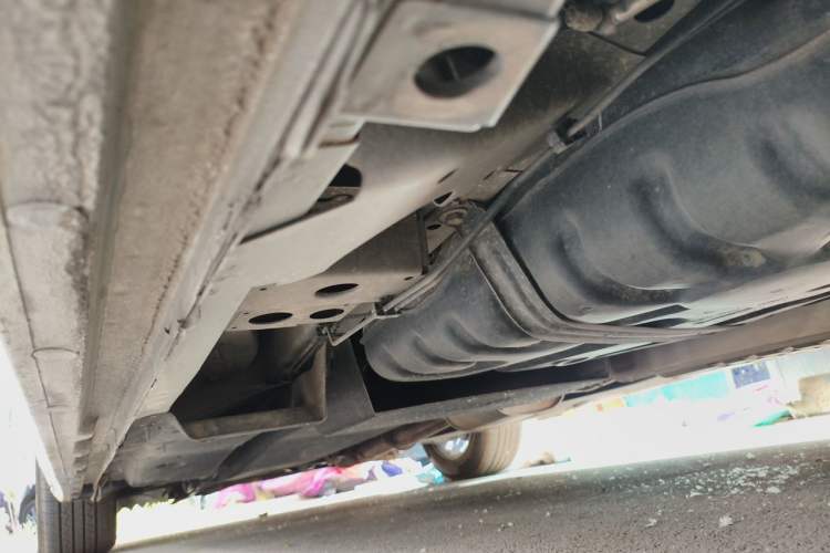 Used Buick GL8 2020 ES Land Cruiser 653T Comfort Edition Chassis Rear Left