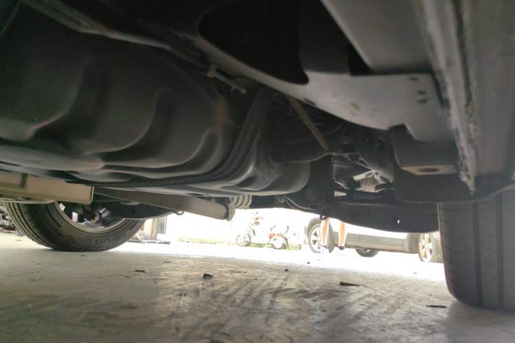 Used Buick GL8 2020 ES Land Cruiser 653T Flagship Model Chassis Rear Left