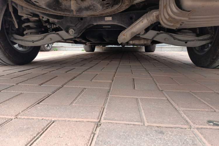 Used Buick GL8 2020 ES Land Cruiser 653T Comfort Edition Chassis Rear
