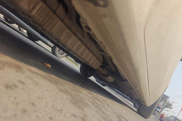Used Buick GL8 2020 ES Land Cruiser 653T Comfort Edition Chassis Rear Right