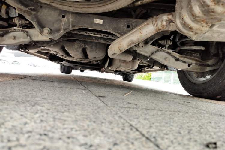 Used Buick GL8 2020 ES Land Cruiser 653T Luxury Edition Chassis Rear