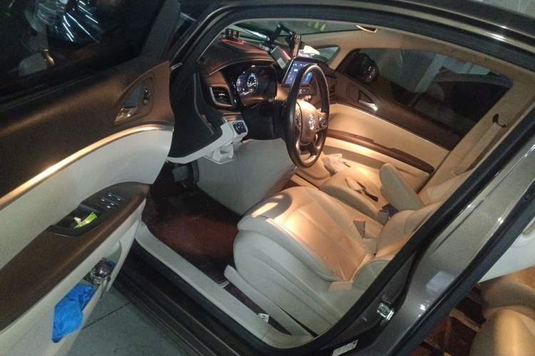 Used Buick GL8 2020 Land Business Class 652T Luxury Model Driver Seat