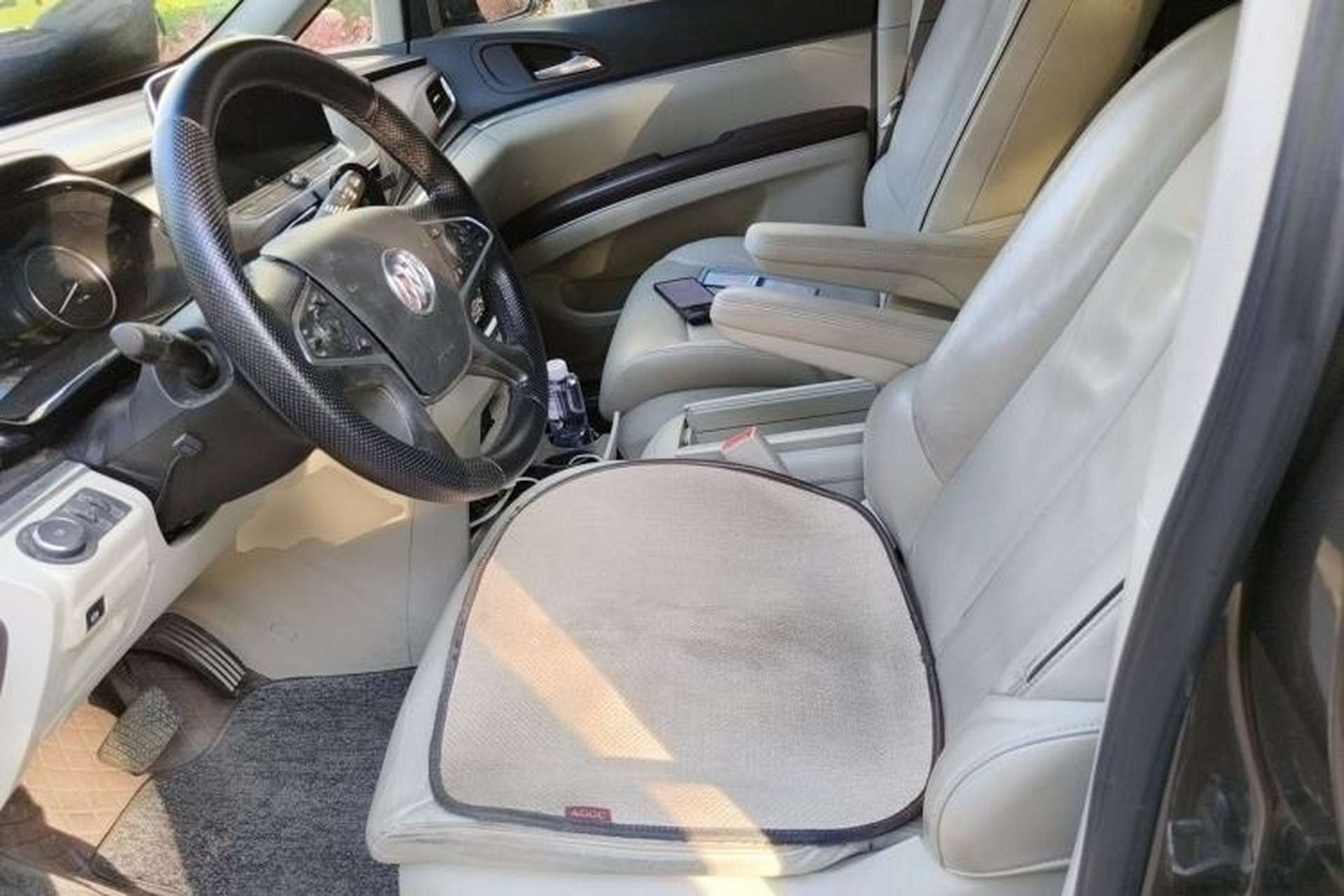 Used Buick GL8 2020 Land Business Class 652T Luxury Model Driver Seat