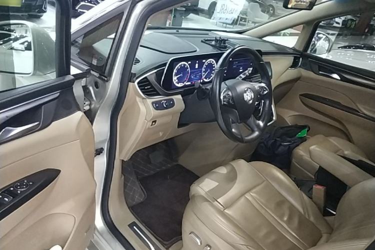 Used Buick GL8 2020 ES Land Cruiser 653T Flagship Model Driver Seat
