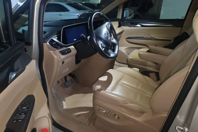 Used Buick GL8 2020 ES Land Cruiser 653T Luxury Model Driver Seat