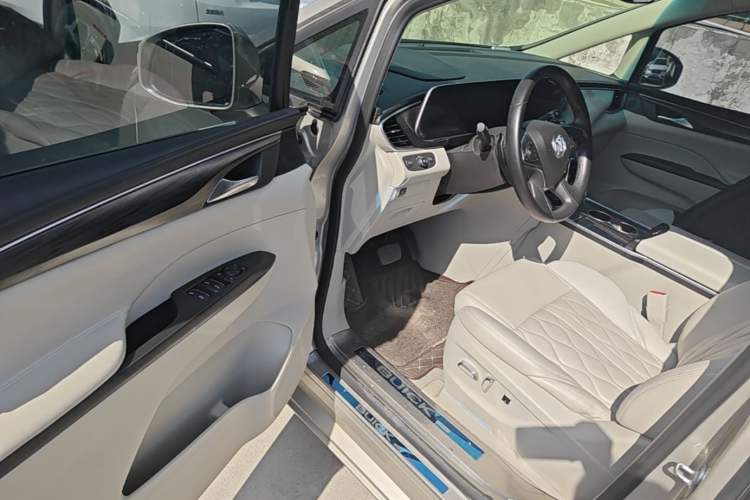 Used Buick GL8 2020 ES Land Cruiser 653T Comfort Edition Driver Seat