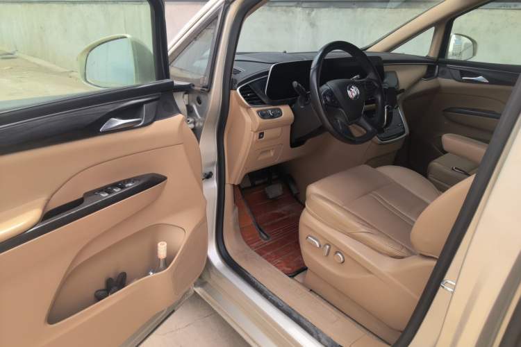 Used Buick GL8 2020 ES Land Cruiser 653T Luxury Model Driver Seat