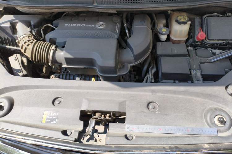 Used Buick GL8 2020 ES Land Cruiser 653T Comfort Edition Engine Bay