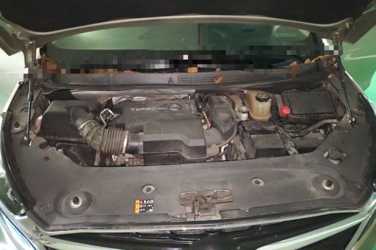 Used Buick GL8 2020 ES Land Cruiser 653T Luxury Edition Engine Bay