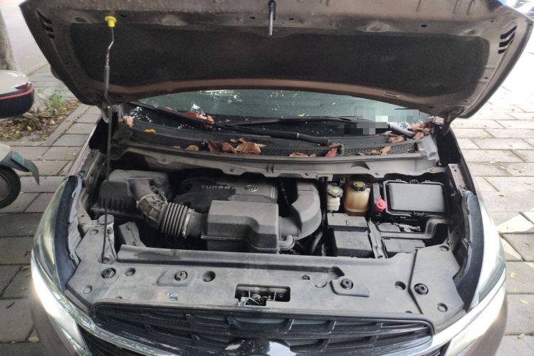 Used Buick GL8 2020 Land Business Class 652T Premium Model Engine Bay