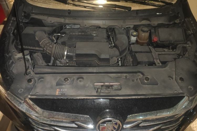 Used Buick GL8 2020 Land Business Class 652T Luxury Model Engine Bay