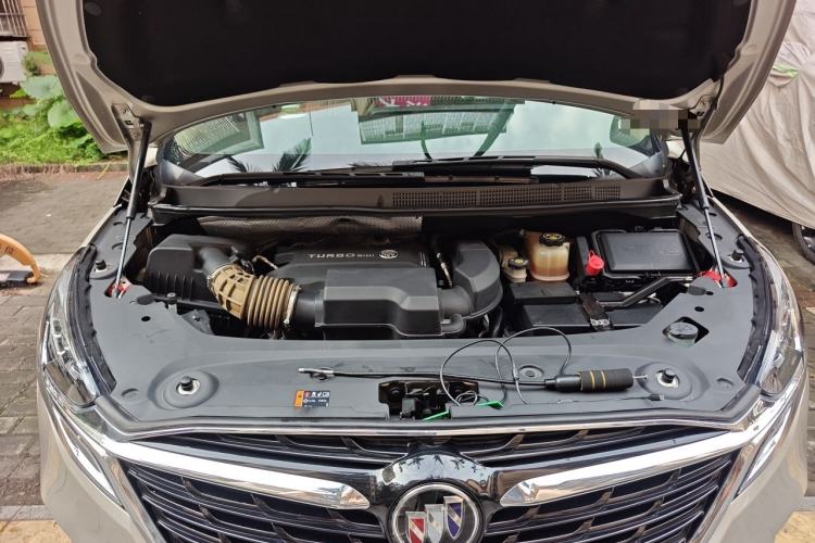 Used Buick GL8 2020 ES Land Cruiser 653T Luxury Model Engine Bay