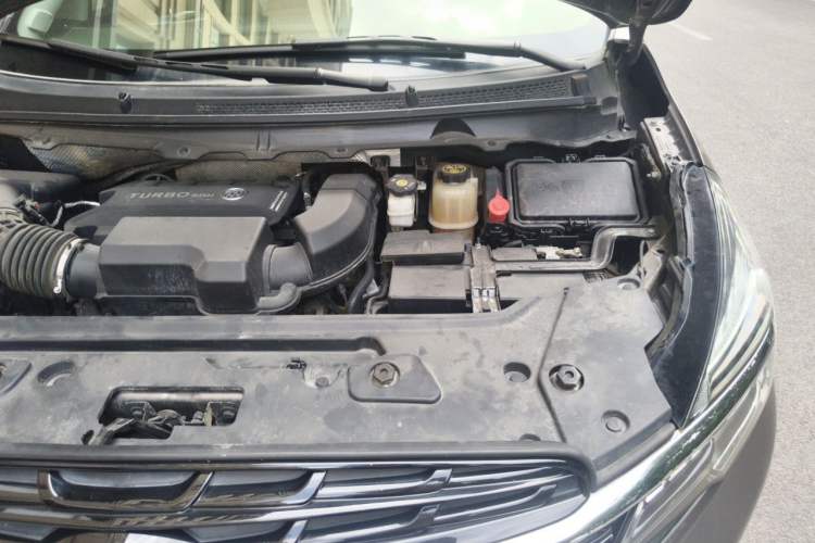 Used Buick GL8 2020 Land Business Class 652T Luxury Model Engine Bay Left