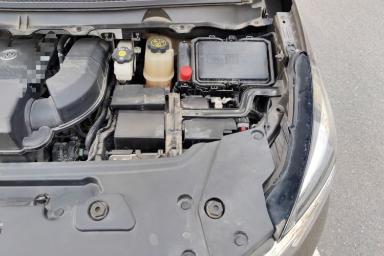 Used Buick GL8 2020 Land Business Class 652T Luxury Model Engine Bay Left