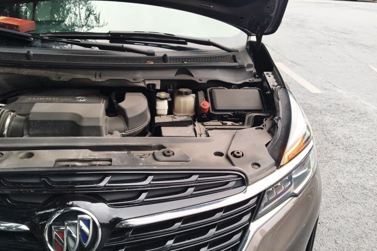 Used Buick GL8 2020 Land Business Class 652T Luxury Model Engine Bay Left