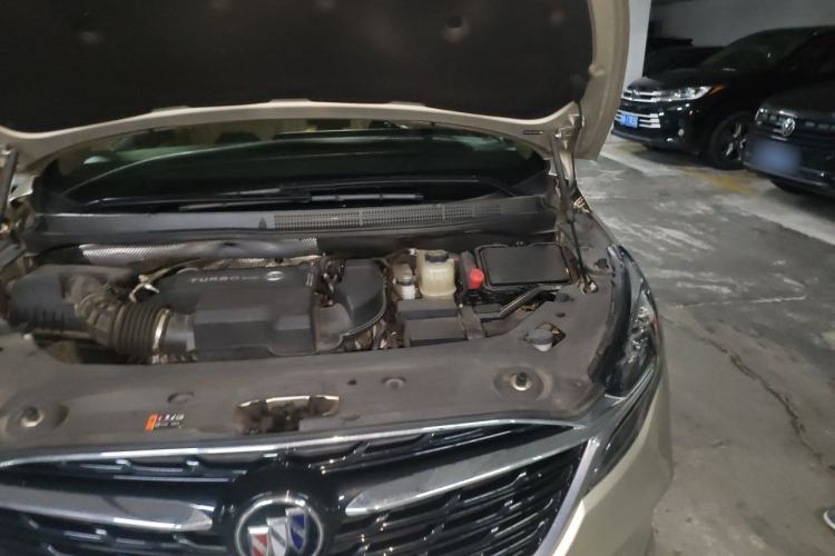 Used Buick GL8 2020 ES Land Cruiser 653T Luxury Model Engine Bay Left