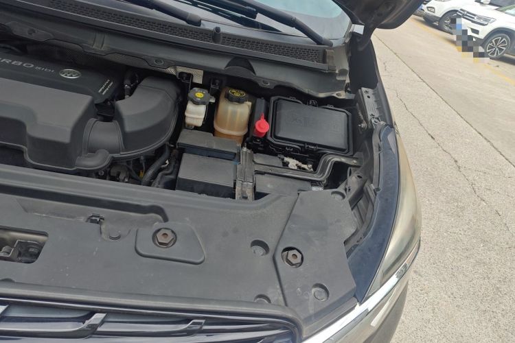 Used Buick GL8 2020 Land Business Class 652T Premium Model Engine Bay Left
