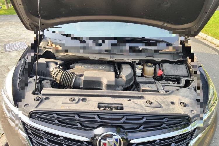 Used Buick GL8 2020 Land Cruiser Executive Class 652T Comfort Model Engine Bay