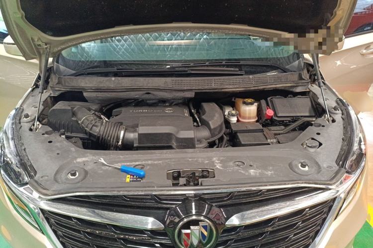 Used Buick GL8 2020 ES Land Cruiser 653T Luxury Model Engine Bay