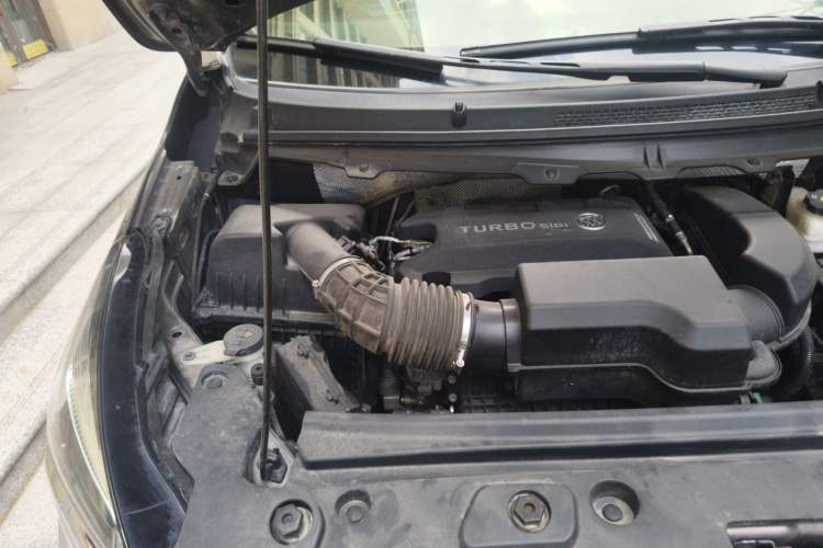Used Buick GL8 2020 Land Business Class 652T Luxury Model Engine Bay Right